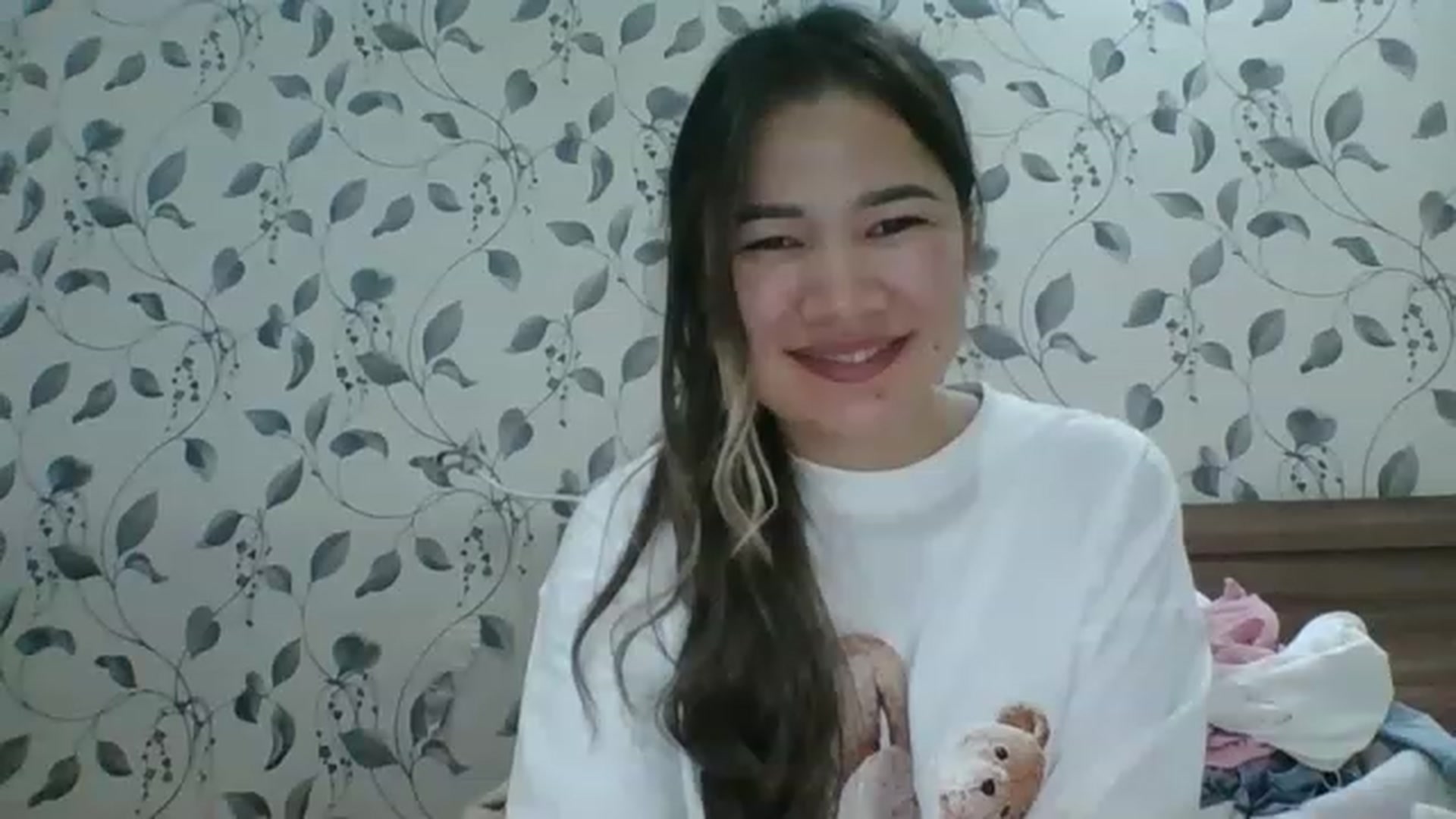 Gallery image thumbnail from leisanaqwerty's myfreecams stream on, 05/24/2023, 17:21 image 5 of 20