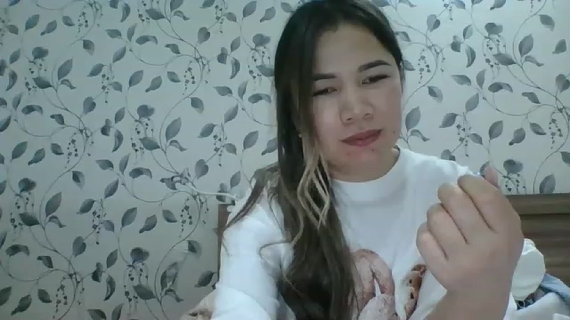 Gallery image thumbnail from leisanaqwerty's myfreecams stream on, 05/24/2023, 17:21 image 3 of 20