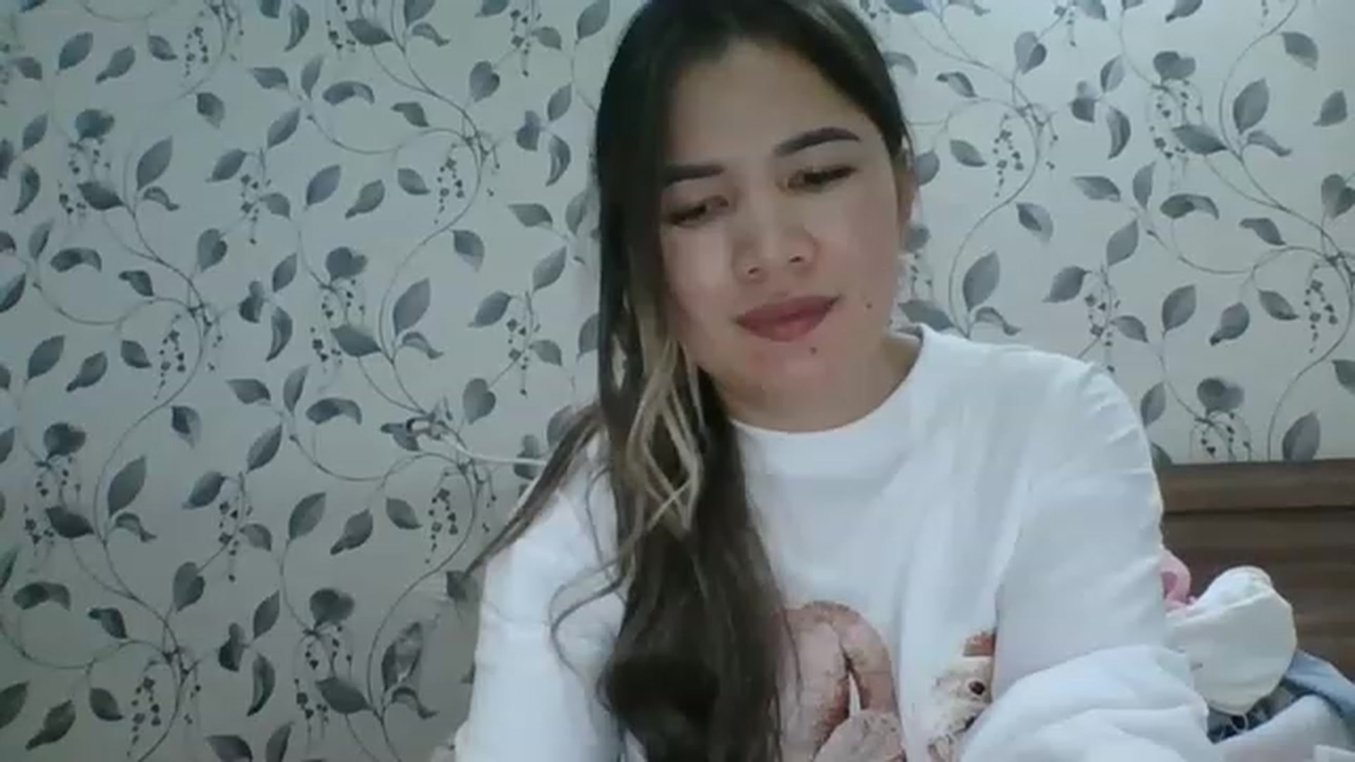Gallery image thumbnail from leisanaqwerty's myfreecams stream on, 05/24/2023, 17:21 image 4 of 20
