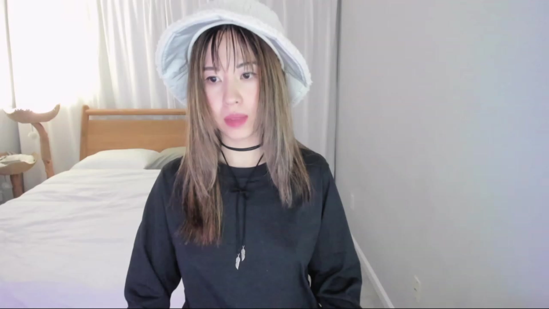 Gallery image thumbnail from lemon_'s myfreecams stream on, 01/04/2024, 02:43 image 8 of 20
