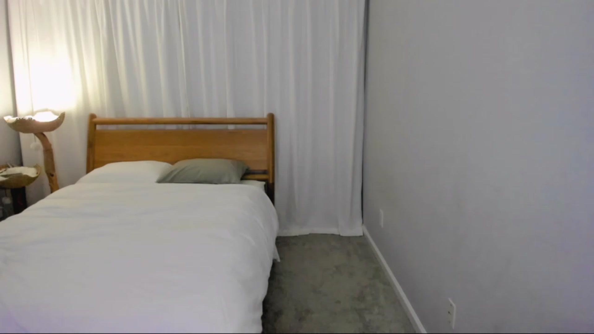 Gallery image thumbnail from lemon_'s myfreecams stream on, 01/04/2024, 04:51 image 9 of 20