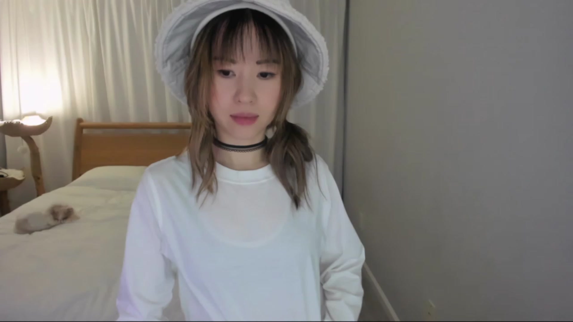Gallery image thumbnail from lemon_'s myfreecams stream on, 01/06/2024, 05:17 image 14 of 20