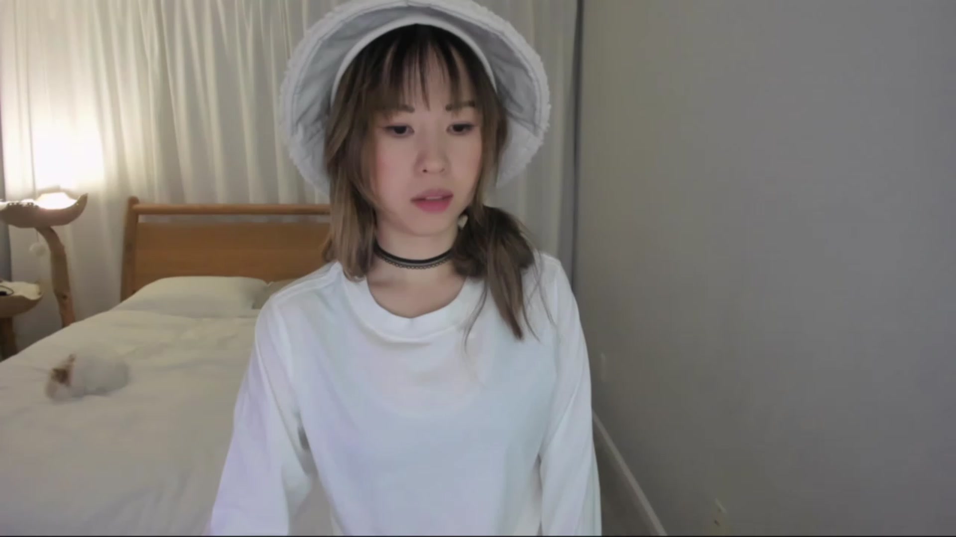 Gallery image thumbnail from lemon_'s myfreecams stream on, 01/06/2024, 05:17 image 15 of 20