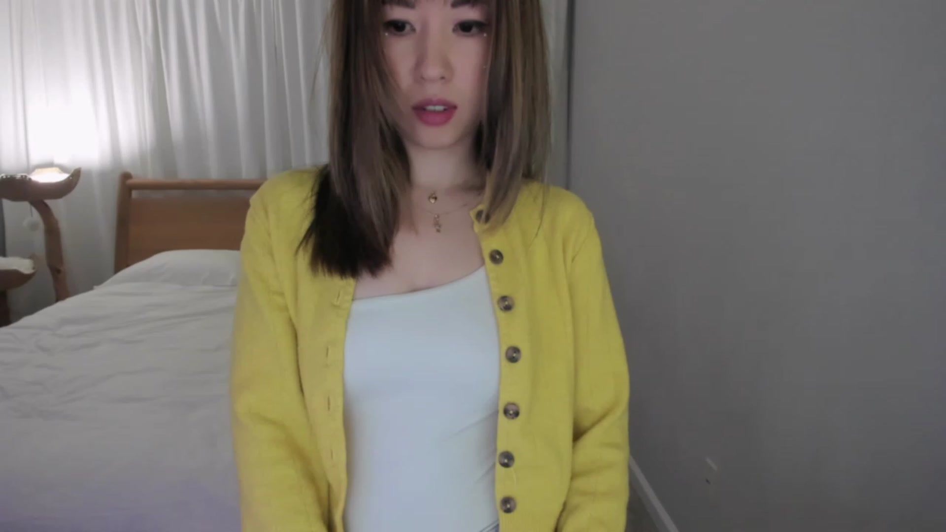 Gallery image thumbnail from lemon_'s myfreecams stream on, 01/07/2024, 24:06 image 15 of 20