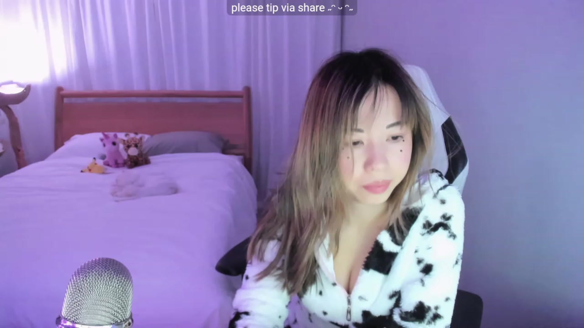 Gallery image thumbnail from lemon_'s myfreecams stream on, 01/09/2024, 24:20 image 8 of 20