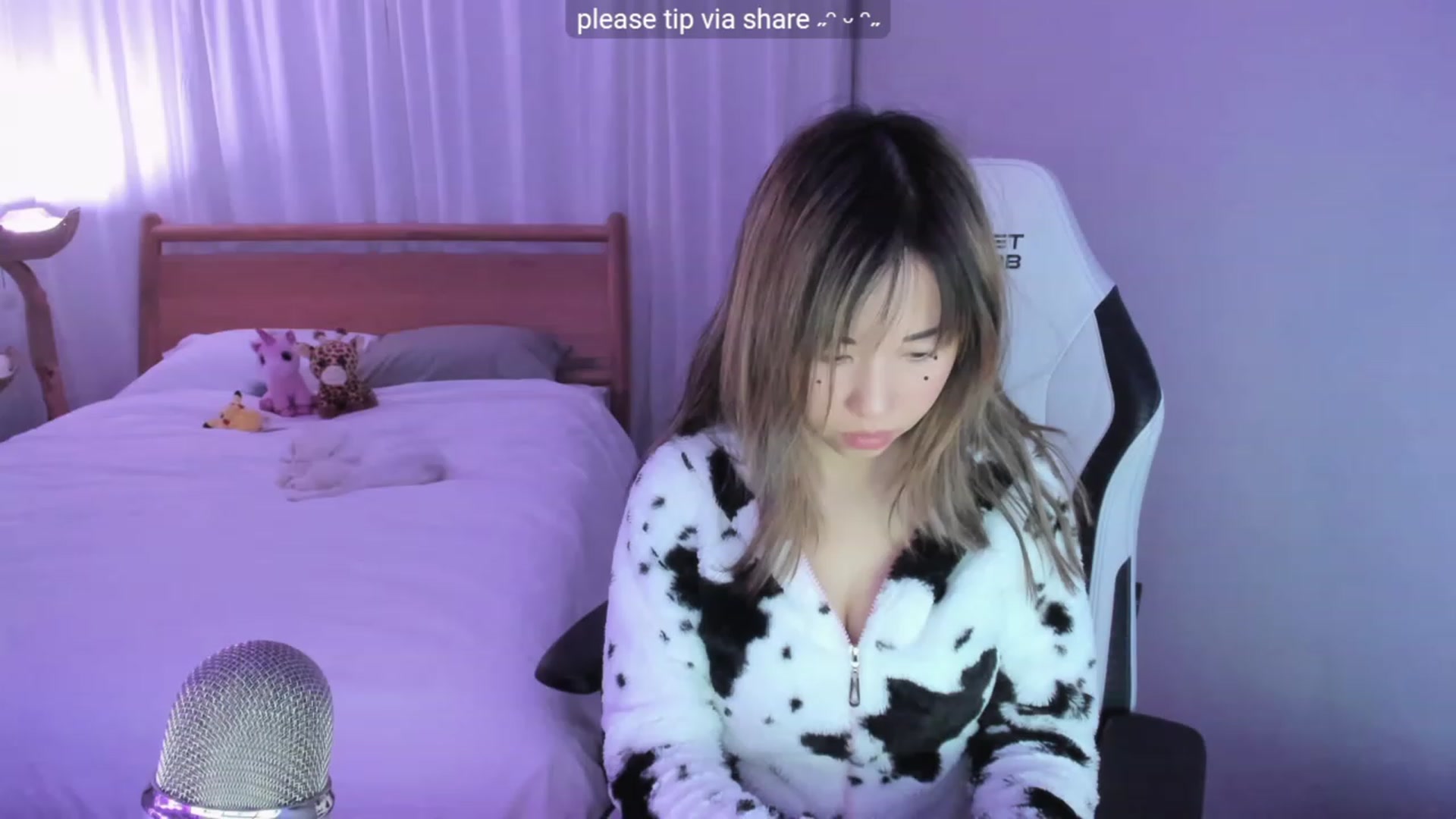 Gallery image thumbnail from lemon_'s myfreecams stream on, 01/09/2024, 24:20 image 10 of 20