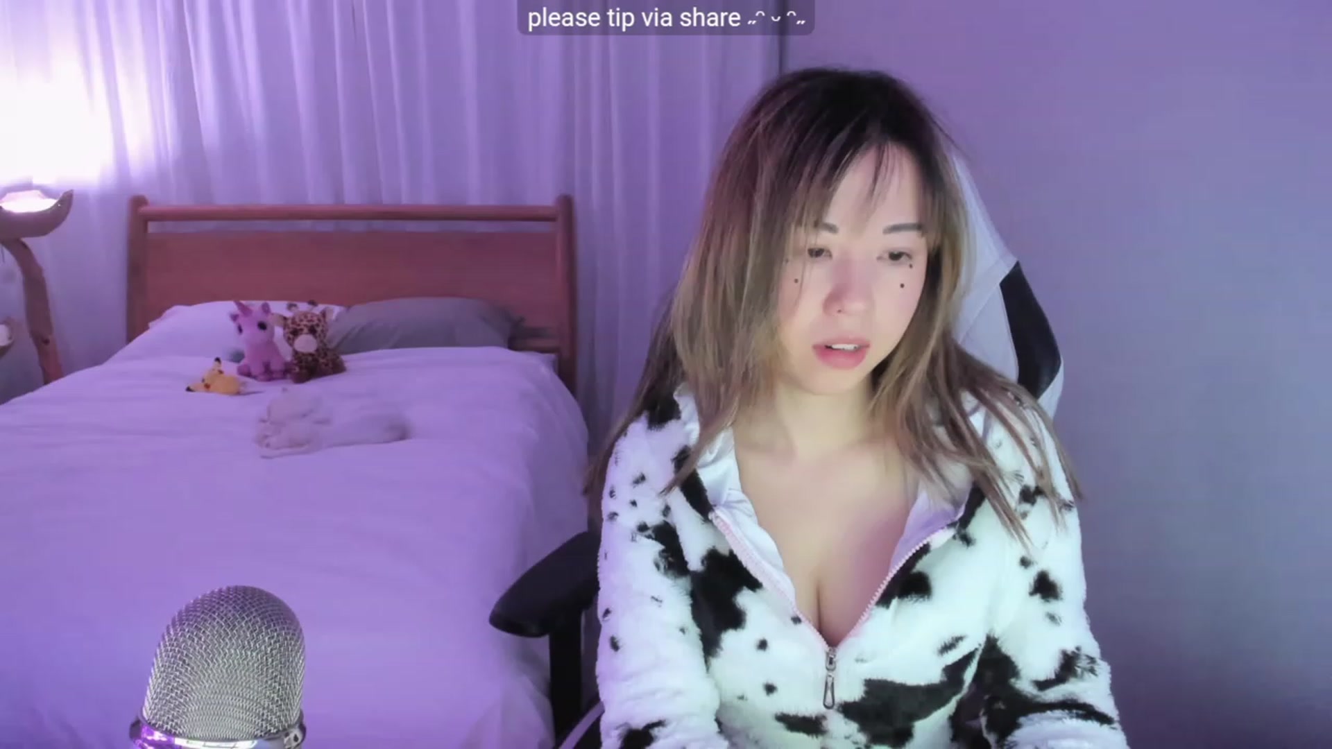 Gallery image thumbnail from lemon_'s myfreecams stream on, 01/09/2024, 24:20 image 7 of 20
