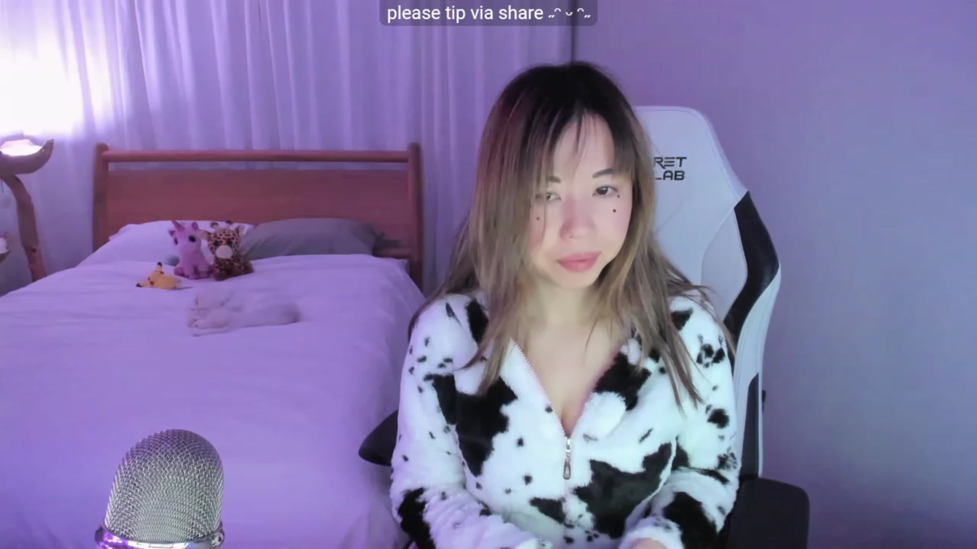 Gallery image thumbnail from lemon_'s myfreecams stream on, 01/09/2024, 24:20 image 11 of 20