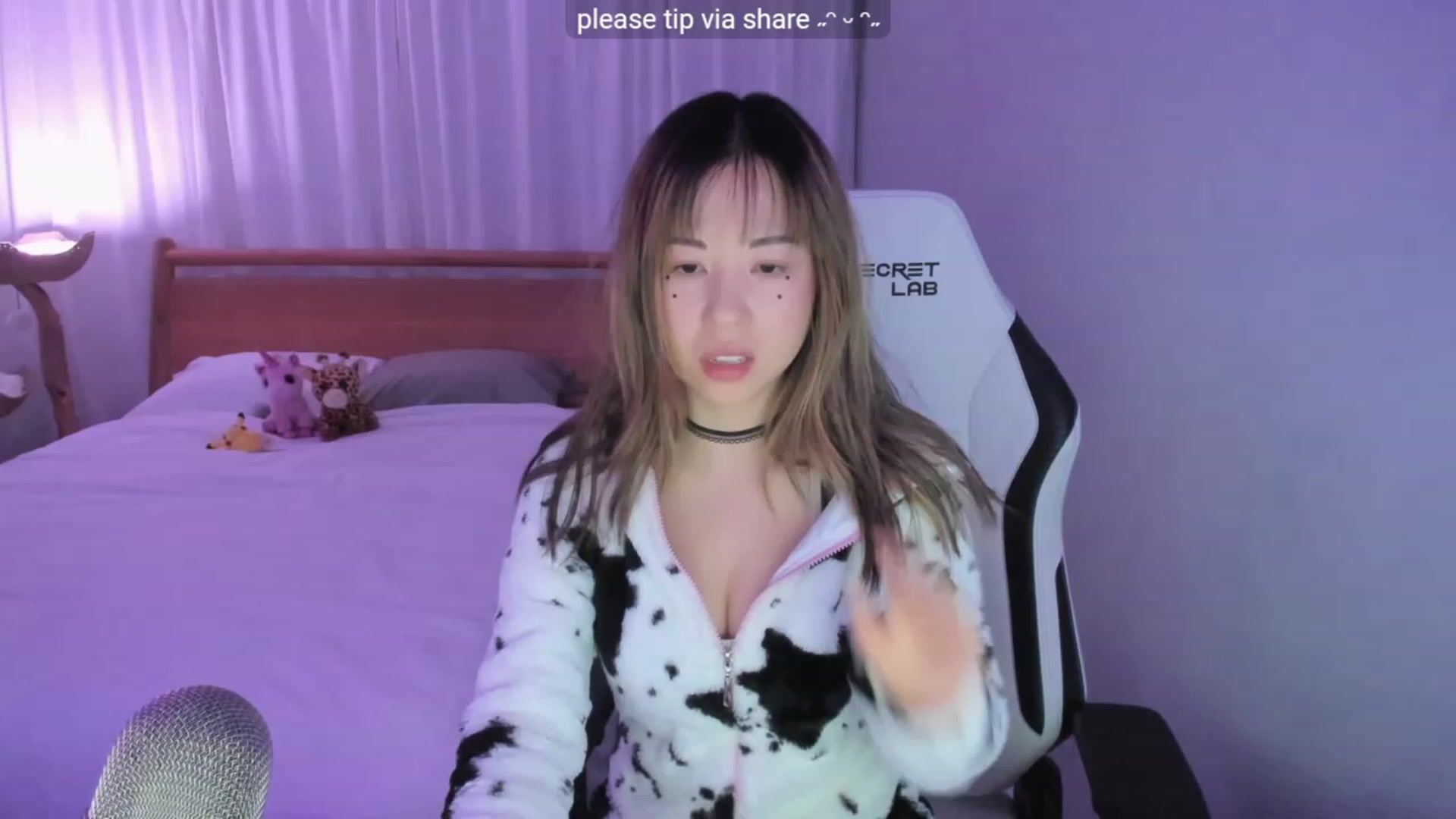 Gallery image thumbnail from lemon_'s myfreecams stream on, 01/09/2024, 03:48 image 18 of 20