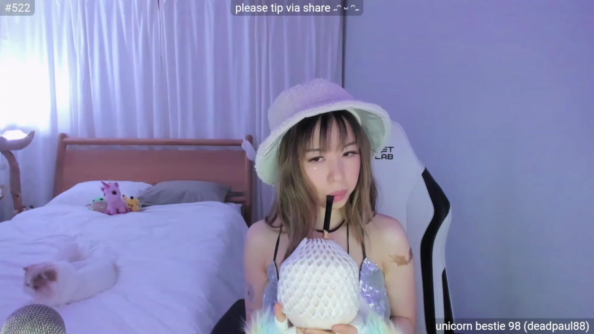 Gallery image thumbnail from lemon_'s myfreecams stream on, 01/10/2024, 24:01 image 15 of 20