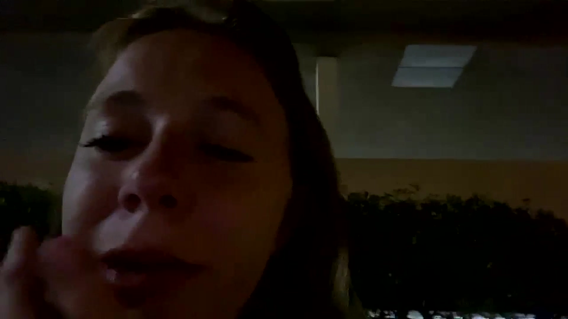 Gallery image thumbnail from lesliee7's myfreecams stream on, 08/11/2023, 10:34 image 2 of 20