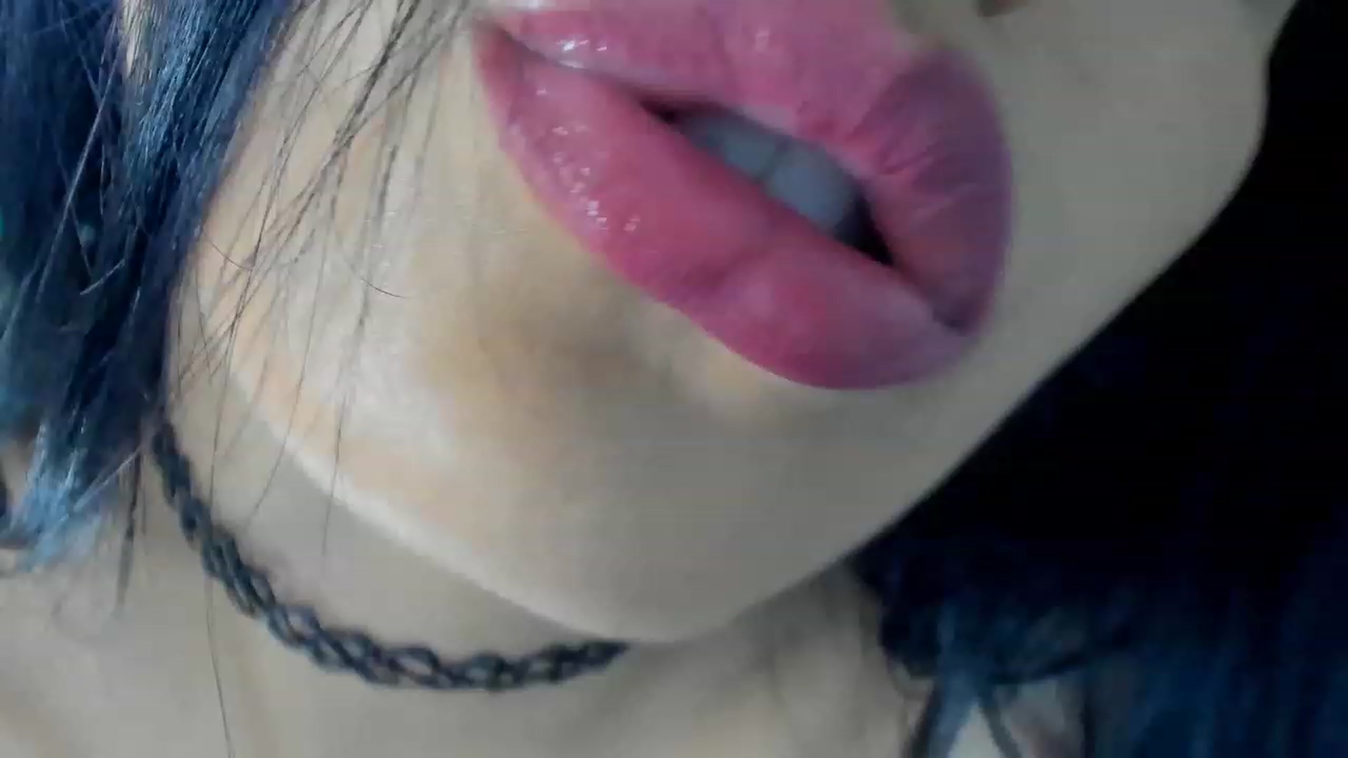 Gallery image thumbnail from leyla_blue's myfreecams stream on, 05/31/2023, 03:28 image 18 of 20