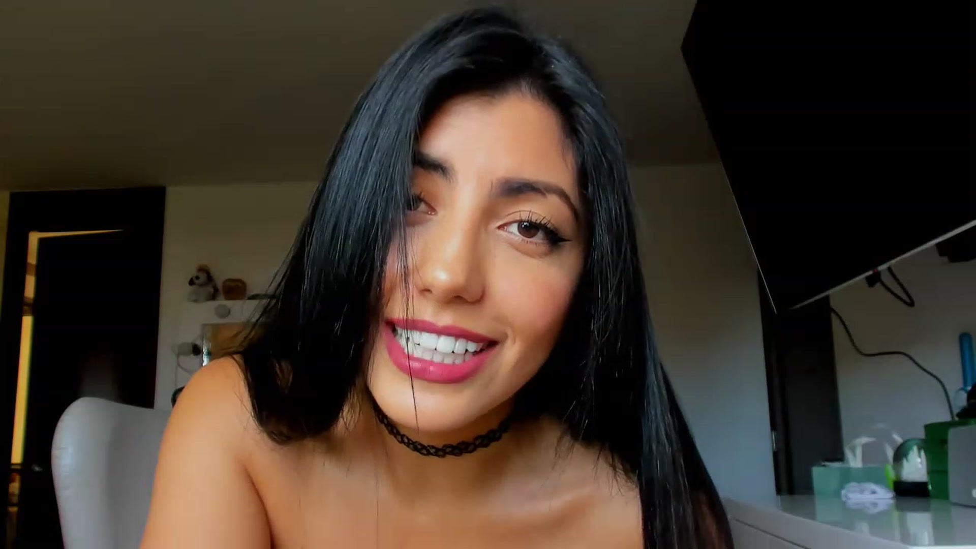 Gallery image thumbnail from leyla_blue's myfreecams stream on, 06/11/2023, 12:50 image 7 of 20