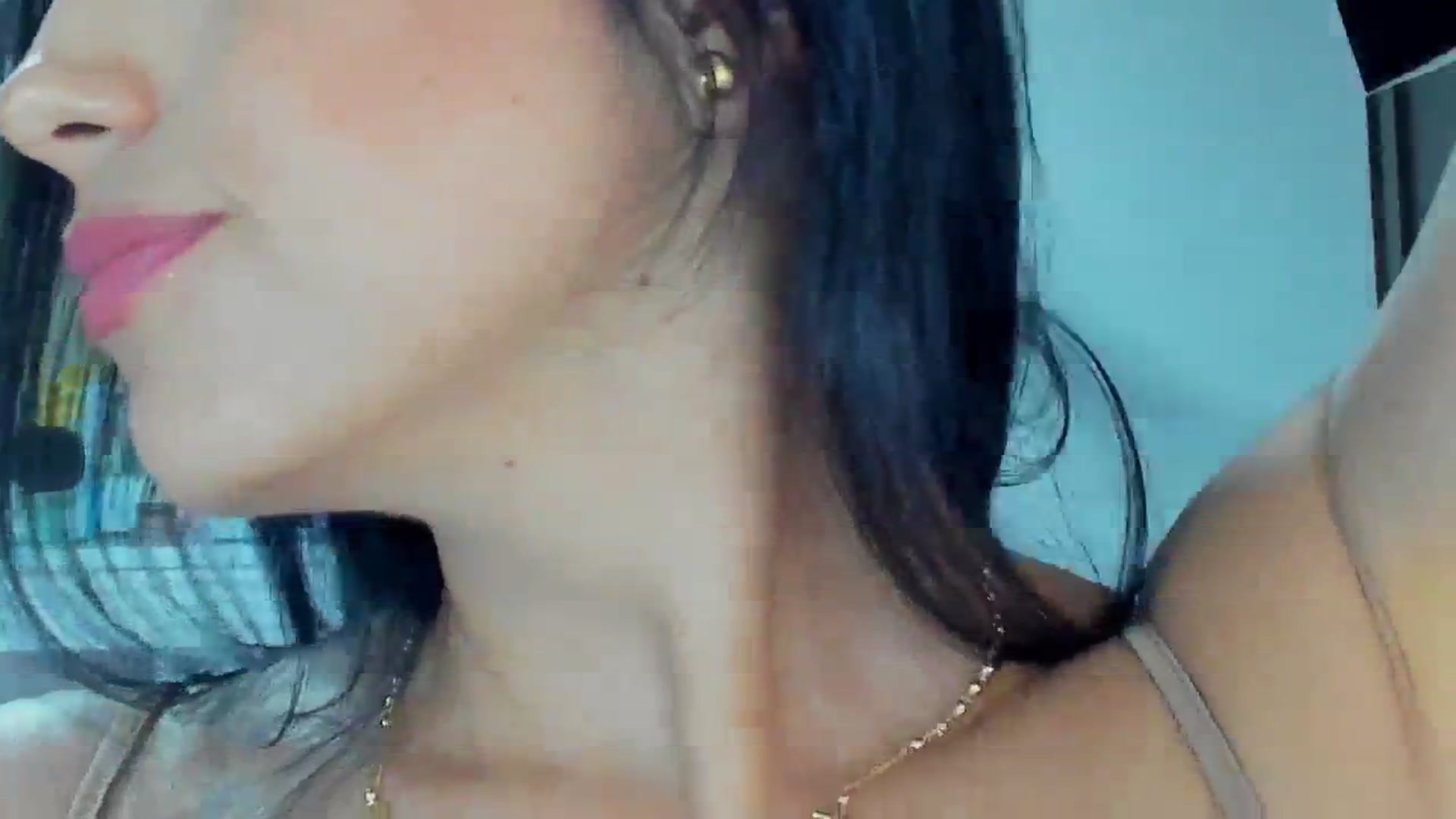 Gallery image thumbnail from leyla_blue's myfreecams stream on, 10/27/2023, 24:42 image 12 of 20