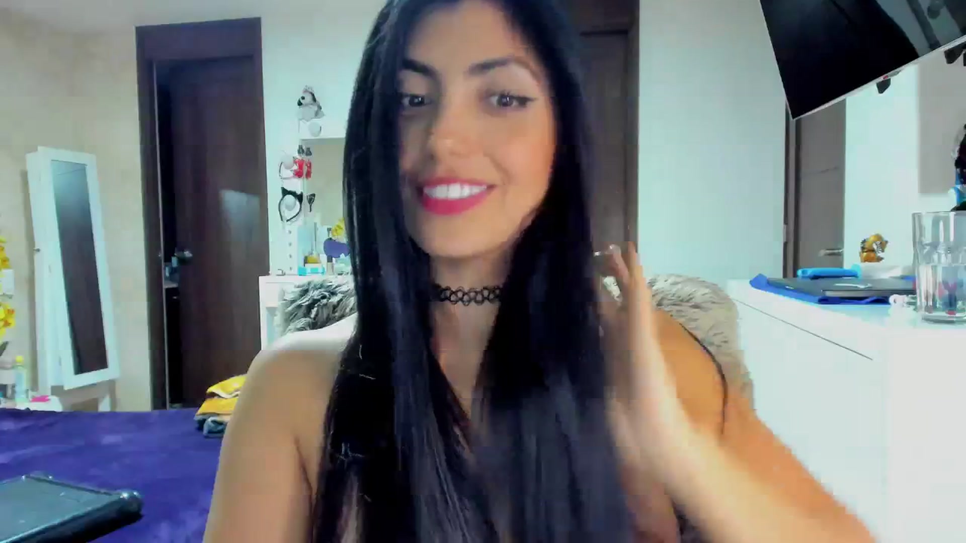 Gallery image thumbnail from leyla_blue's myfreecams stream on, 11/09/2023, 23:46 image 19 of 20