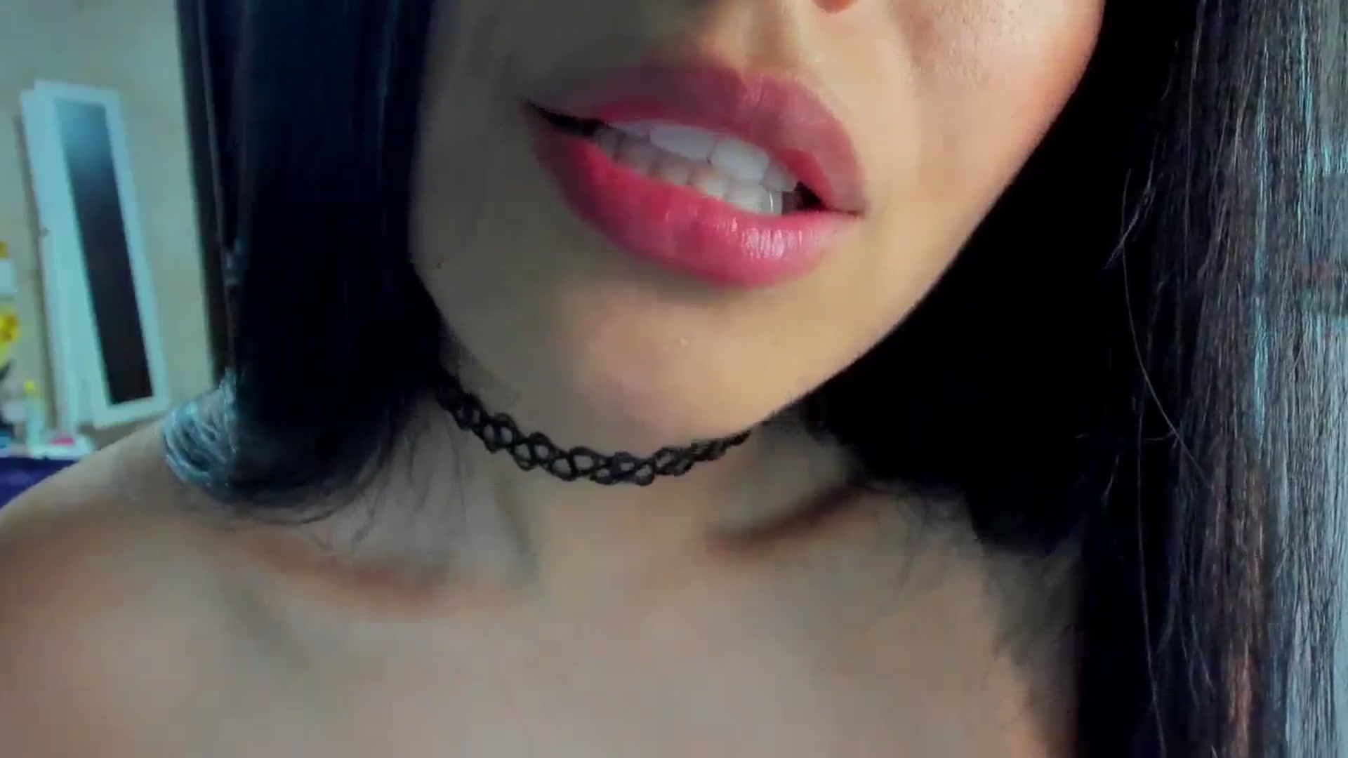 Gallery image thumbnail from leyla_blue's myfreecams stream on, 11/09/2023, 23:46 image 12 of 20