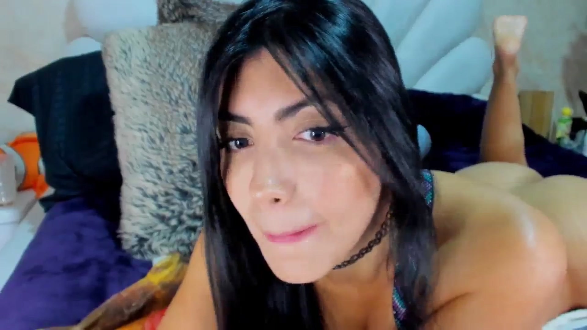Gallery image thumbnail from leyla_blue's myfreecams stream on, 11/11/2023, 23:07 image 7 of 20
