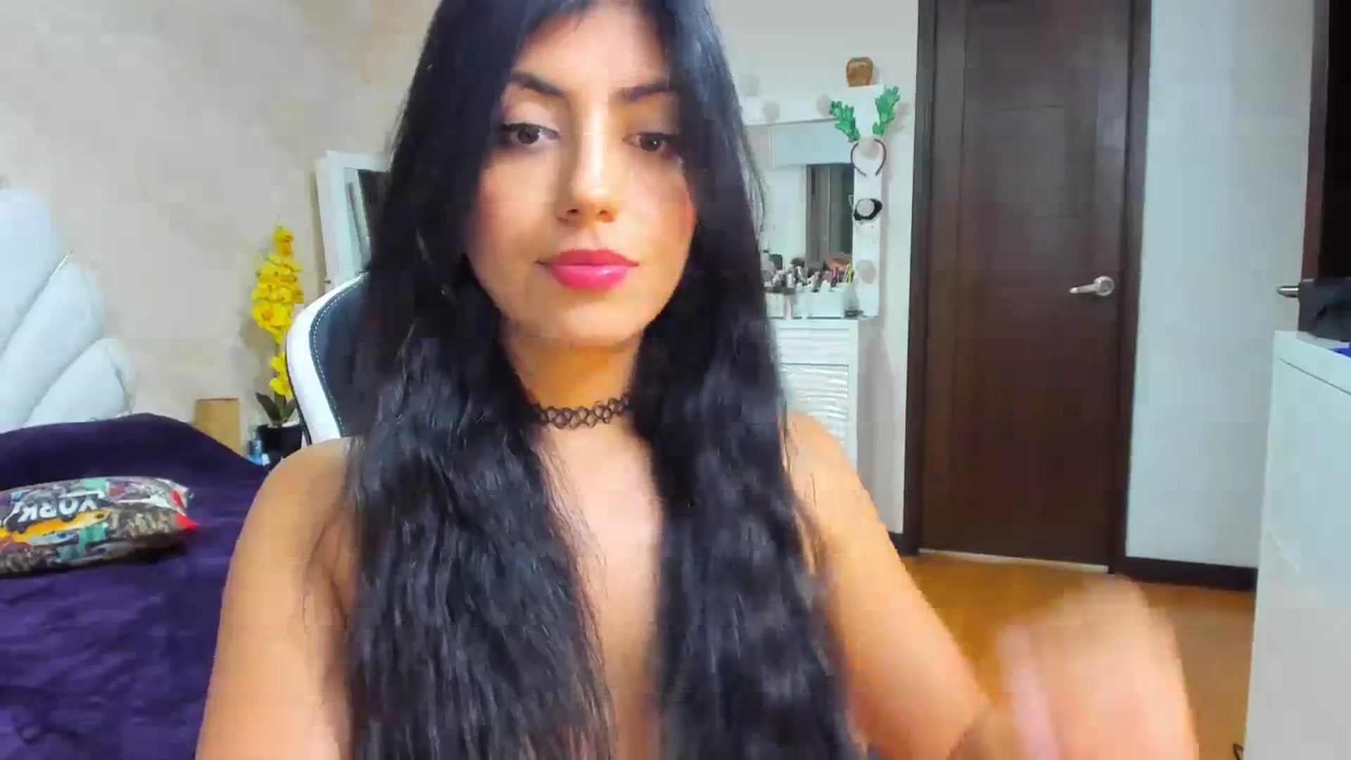 Gallery image thumbnail from leyla_blue's myfreecams stream on, 12/01/2023, 04:34 image 10 of 20