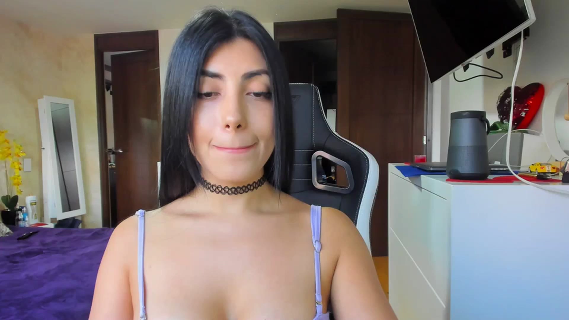 Gallery image thumbnail from leyla_blue's myfreecams stream on, 12/27/2023, 17:10 image 1 of 20