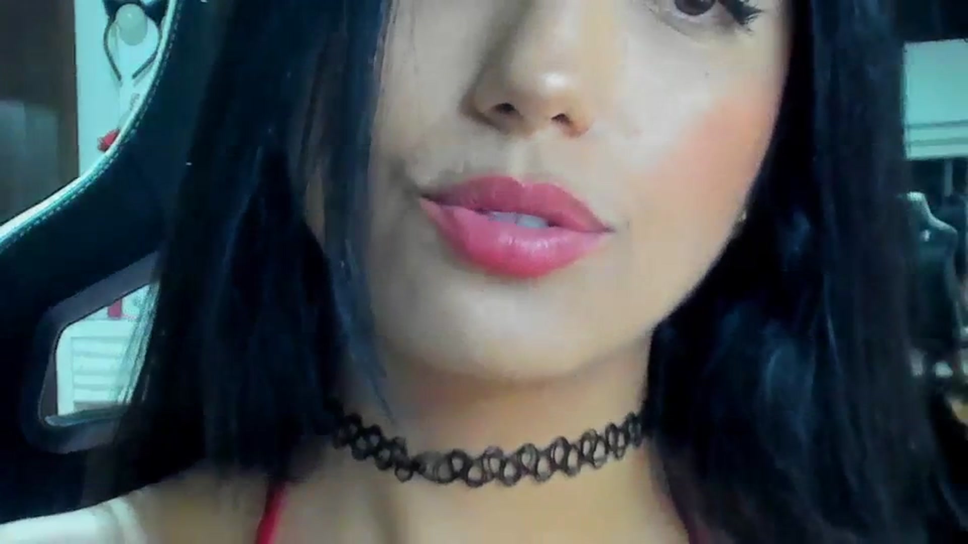 Gallery image thumbnail from leyla_blue's myfreecams stream on, 01/30/2024, 03:36 image 18 of 20
