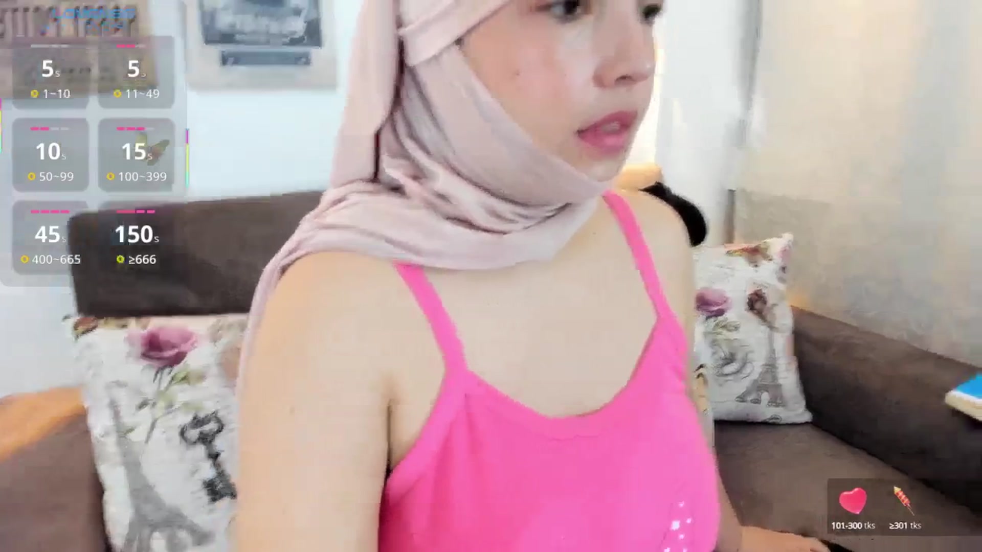 Gallery image thumbnail from liah01's myfreecams stream on, 04/12/2025, 16:10 image 8 of 20