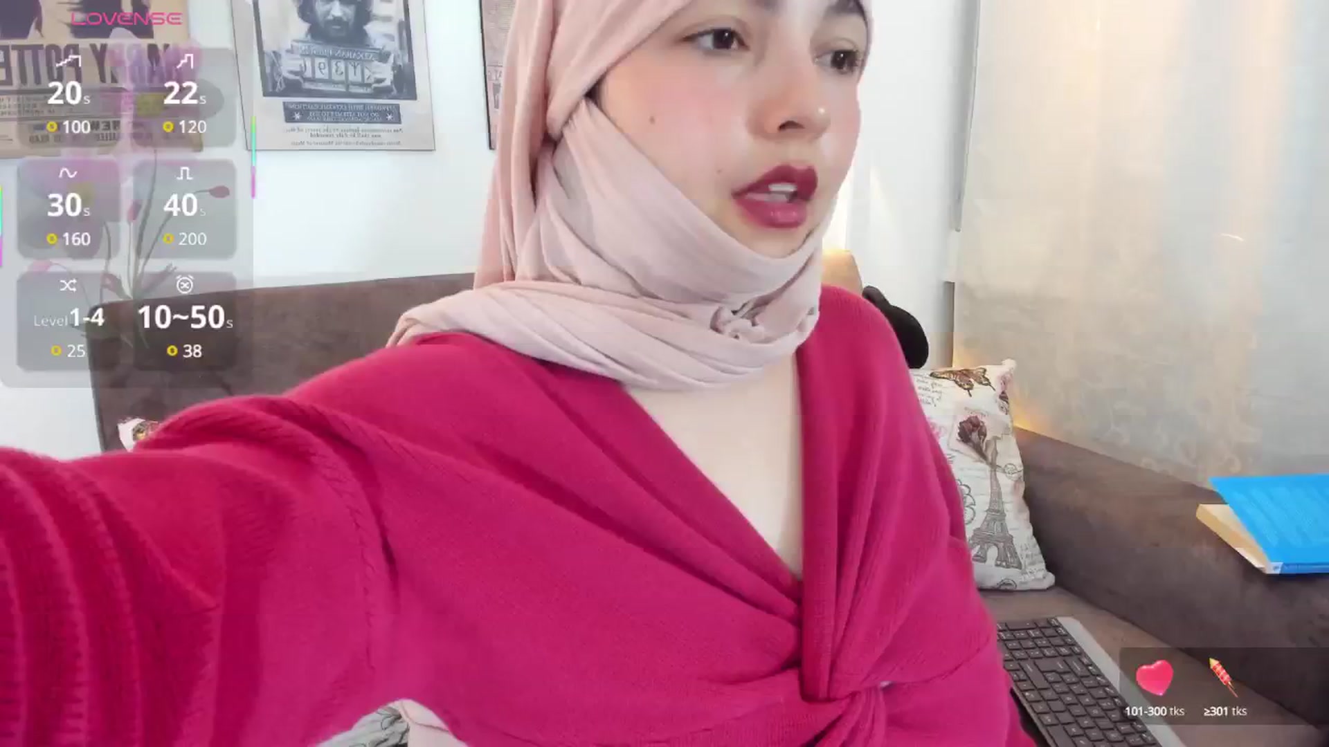 Gallery image thumbnail from liah01's myfreecams stream on, 04/14/2025, 22:35 image 20 of 20