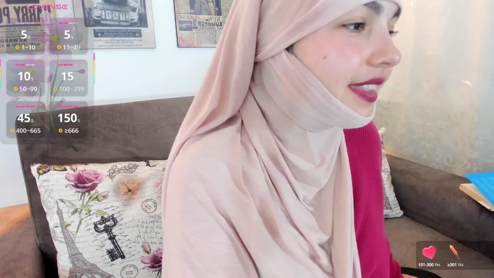 Gallery image thumbnail from liah01's myfreecams stream on, 04/14/2025, 22:35 image 10 of 20