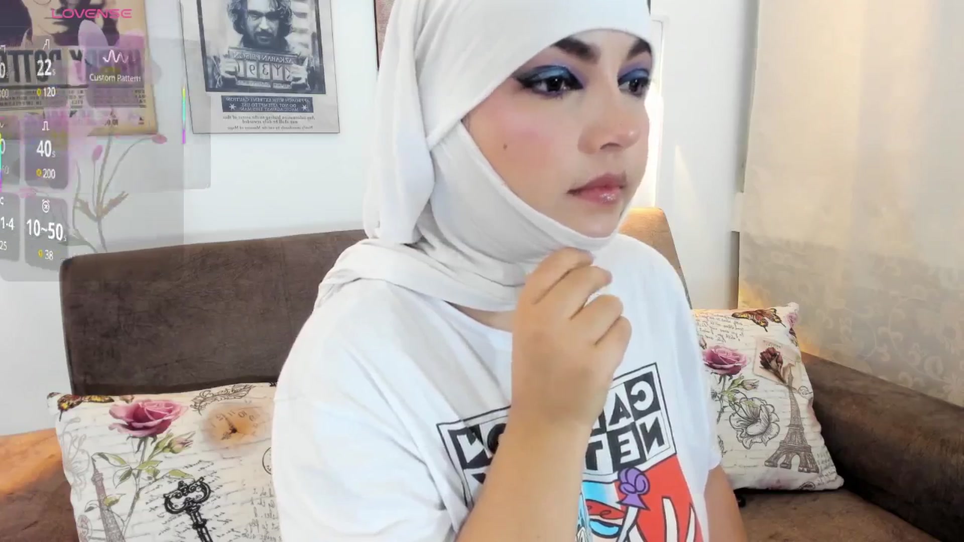 Gallery image thumbnail from liah01's myfreecams stream on, 04/20/2025, 11:35 image 6 of 20