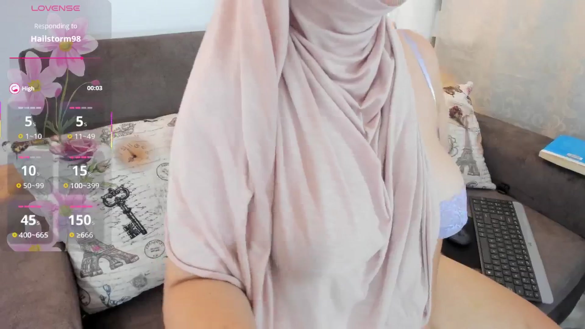 Gallery image thumbnail from liah01's myfreecams stream on, 04/26/2025, 13:01 image 9 of 20