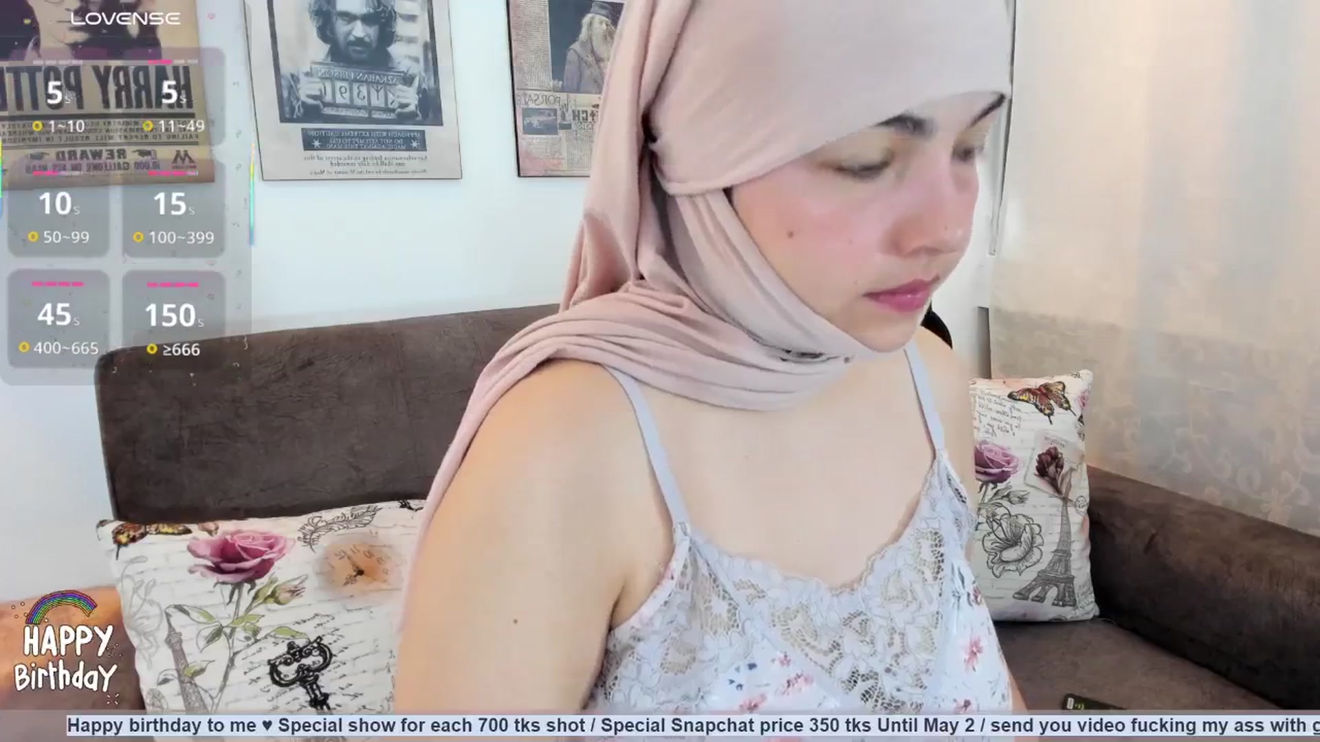 Gallery image thumbnail from liah01's myfreecams stream on, 04/30/2025, 14:52 image 14 of 20