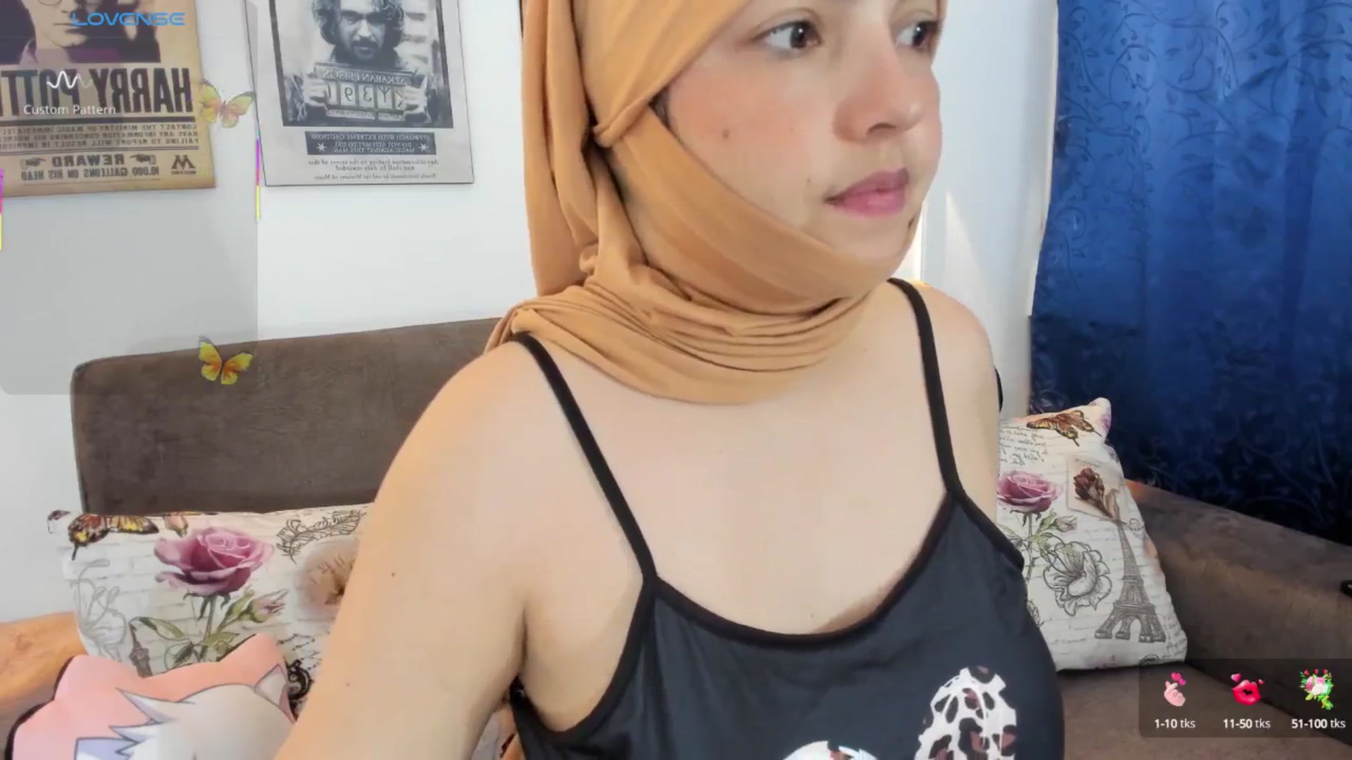 Gallery image thumbnail from liah01's myfreecams stream on, 05/15/2025, 12:43 image 14 of 20