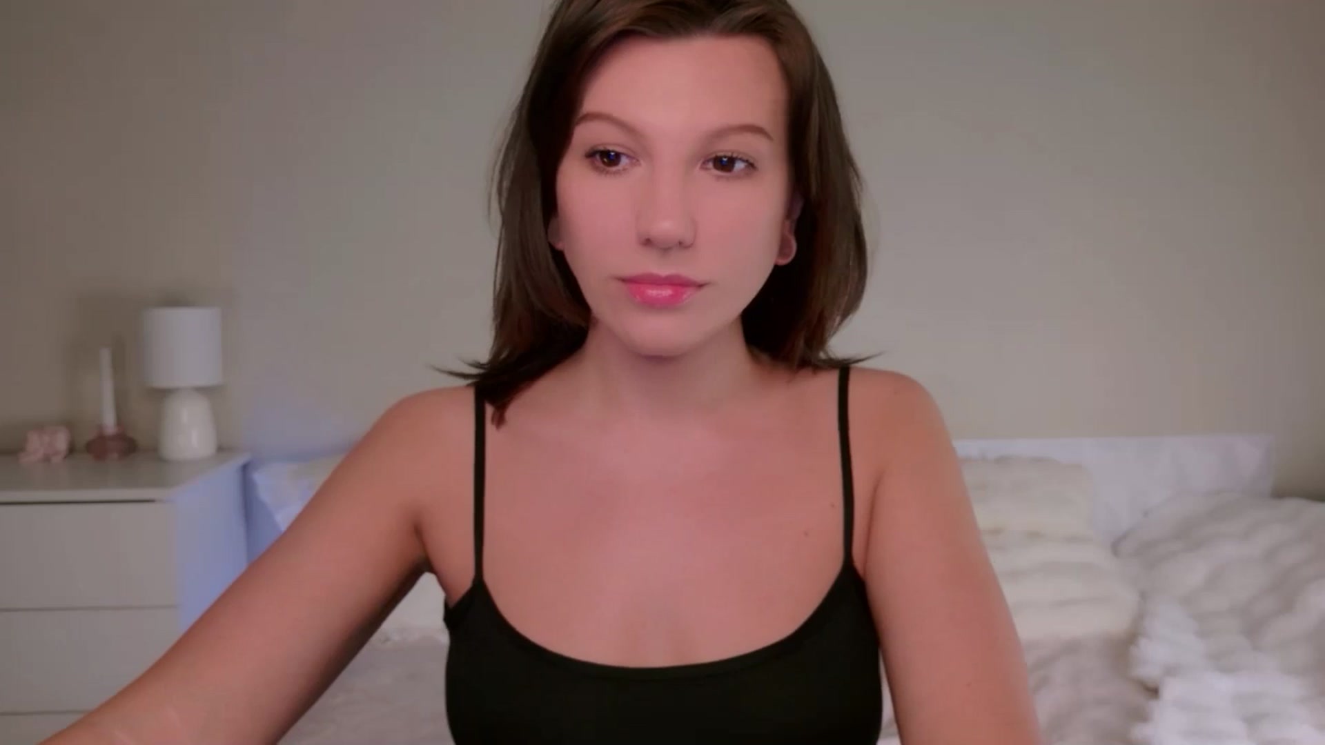 Gallery image thumbnail from liaxroze's myfreecams stream on, 03/31/2026, 12:35 image 6 of 20