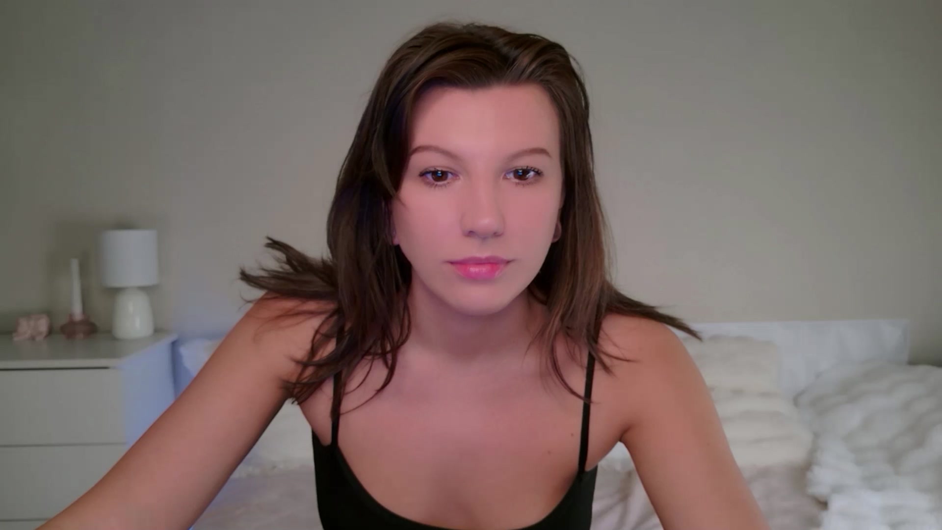 Gallery image thumbnail from liaxroze's myfreecams stream on, 03/31/2026, 12:35 image 11 of 20
