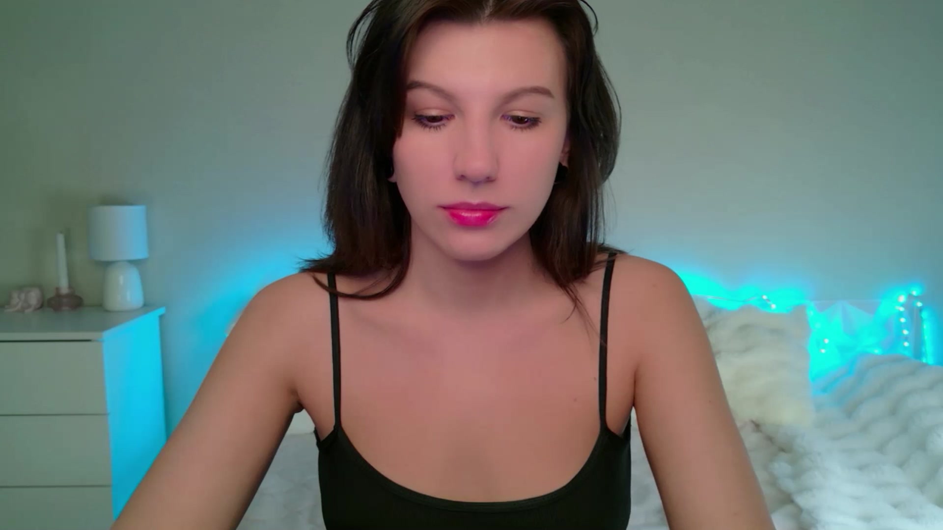 Gallery image thumbnail from liaxroze's myfreecams stream on, 04/07/2026, 10:17 image 10 of 20