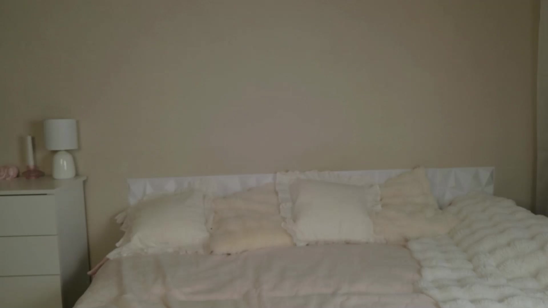 Gallery image thumbnail from liaxroze's myfreecams stream on, 04/13/2026, 17:30 image 6 of 20
