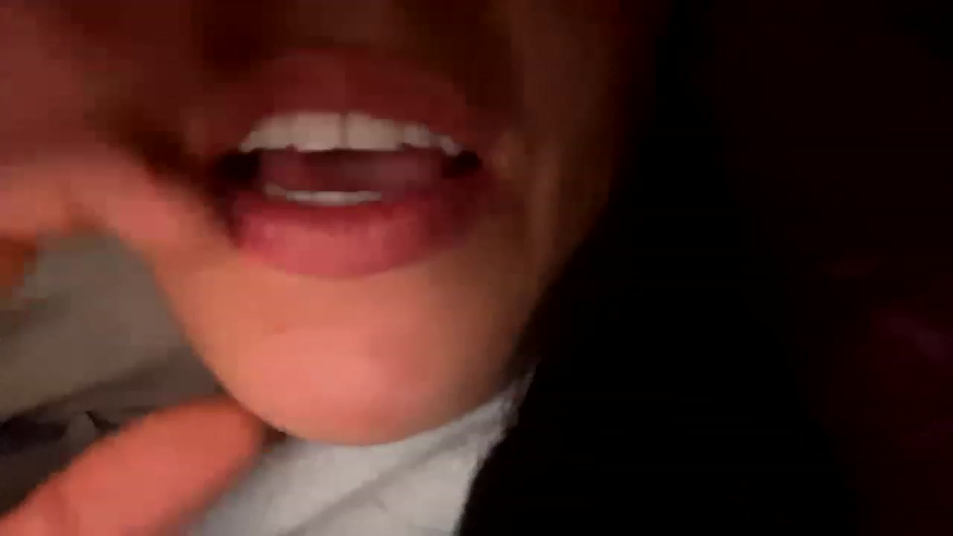 Gallery image thumbnail from liee_sonder's myfreecams stream on, 12/25/2022, 09:16 image 6 of 20