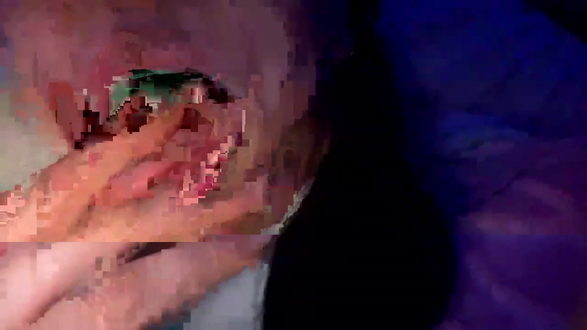 Gallery image thumbnail from liee_sonder's myfreecams stream on, 12/25/2022, 09:16 image 15 of 20