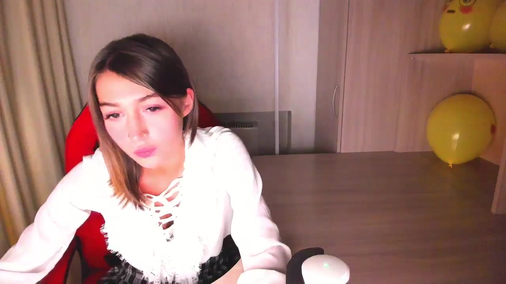 Gallery image thumbnail from lifethebest's myfreecams stream on, 09/25/2023, 15:10 image 2 of 20