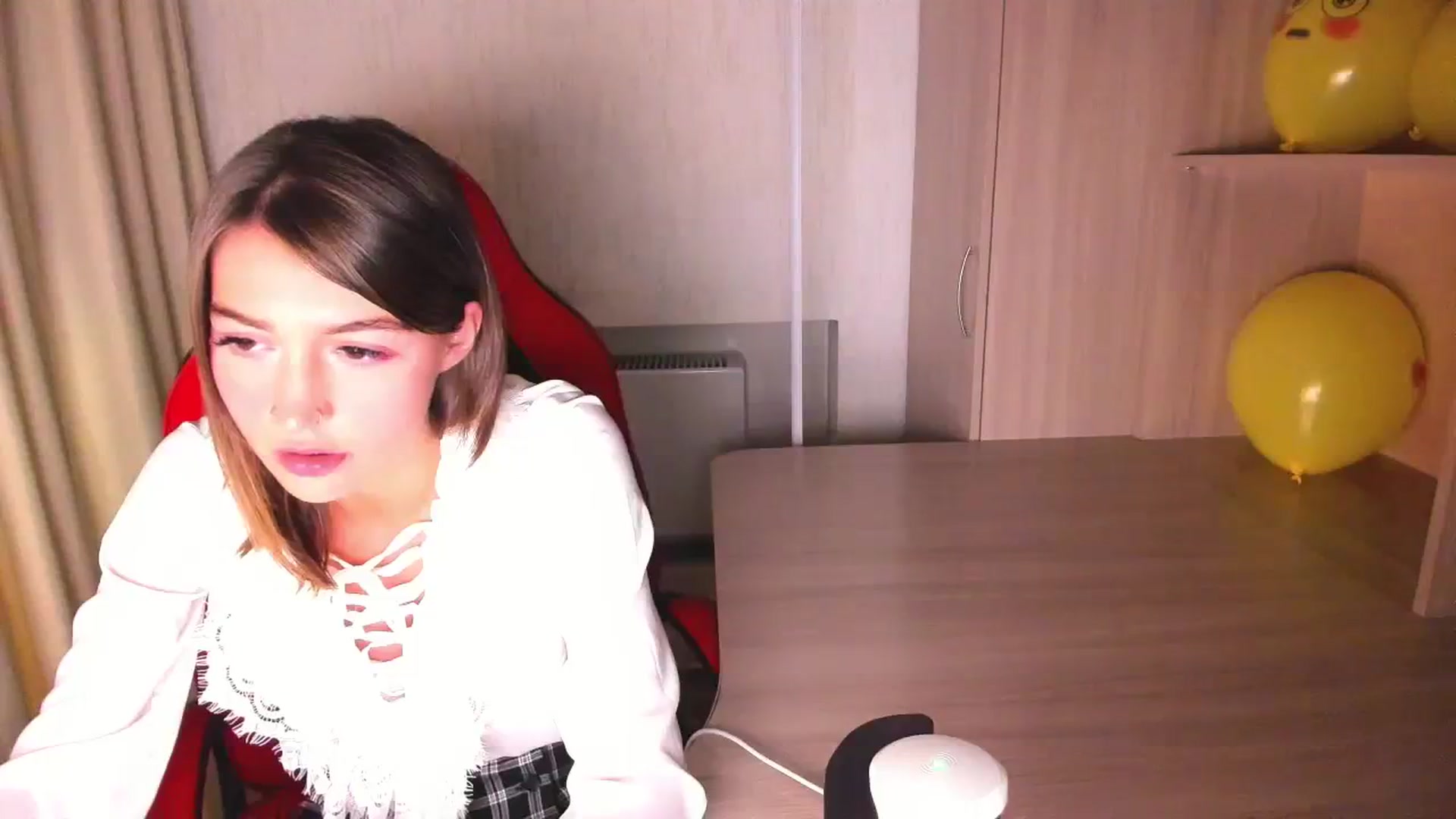 Gallery image thumbnail from lifethebest's myfreecams stream on, 09/25/2023, 15:10 image 14 of 20