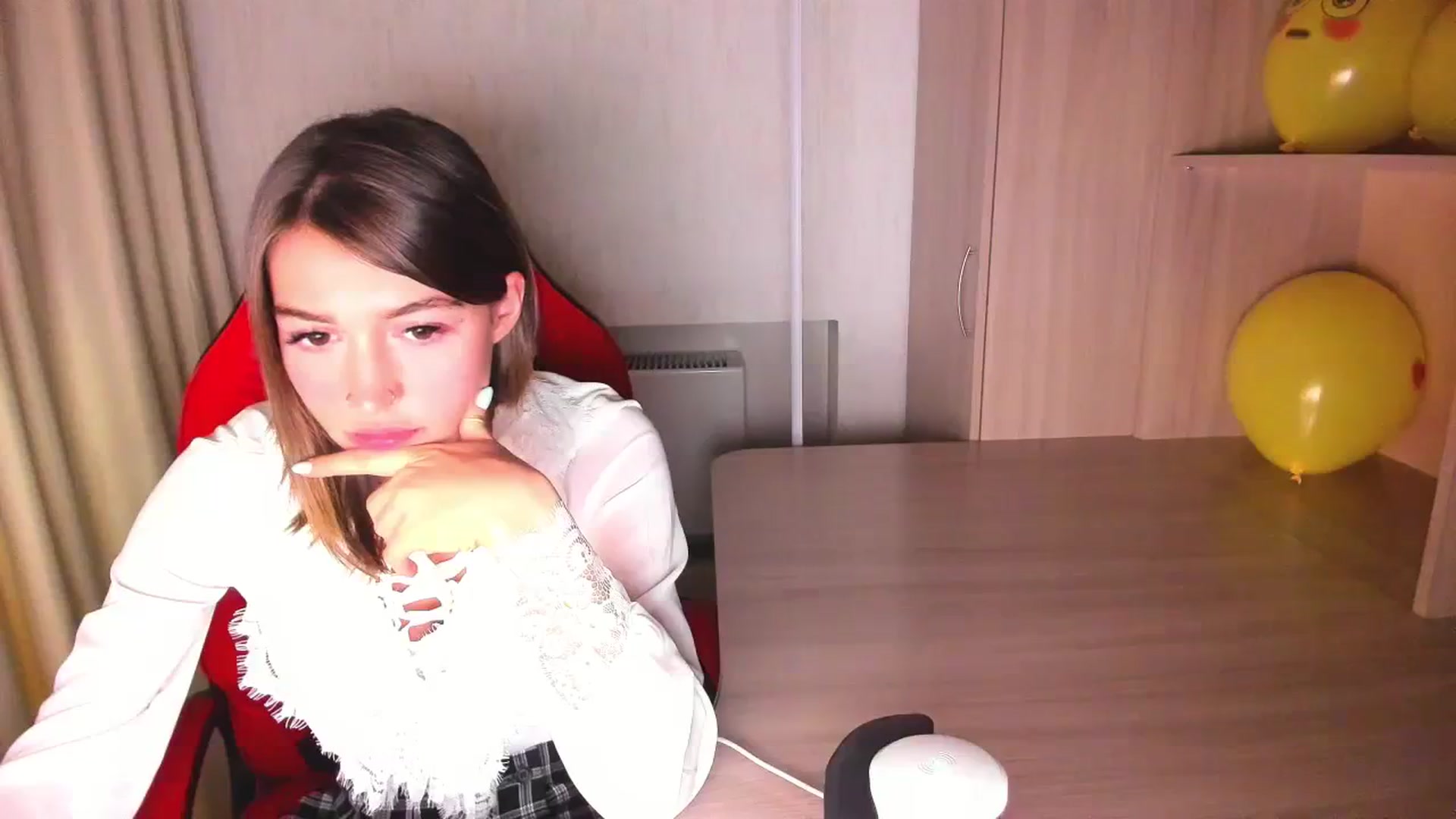 Gallery image thumbnail from lifethebest's myfreecams stream on, 09/25/2023, 15:10 image 12 of 20