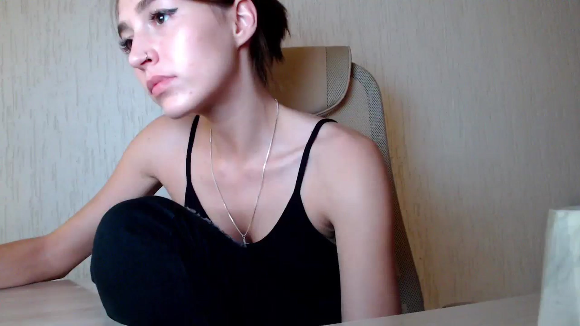 Gallery image thumbnail from lifethebest's myfreecams stream on, 10/03/2023, 07:55 image 13 of 20