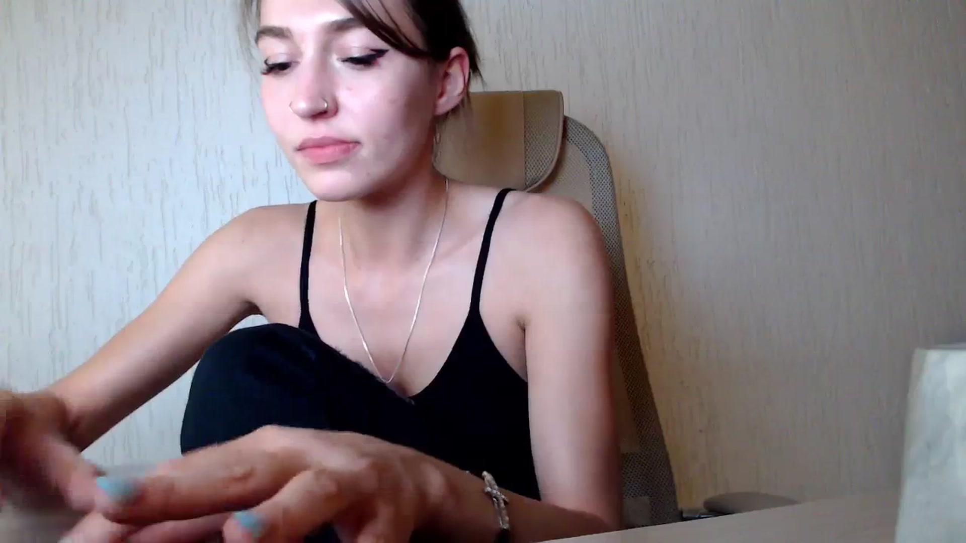 Gallery image thumbnail from lifethebest's myfreecams stream on, 10/03/2023, 07:55 image 11 of 20
