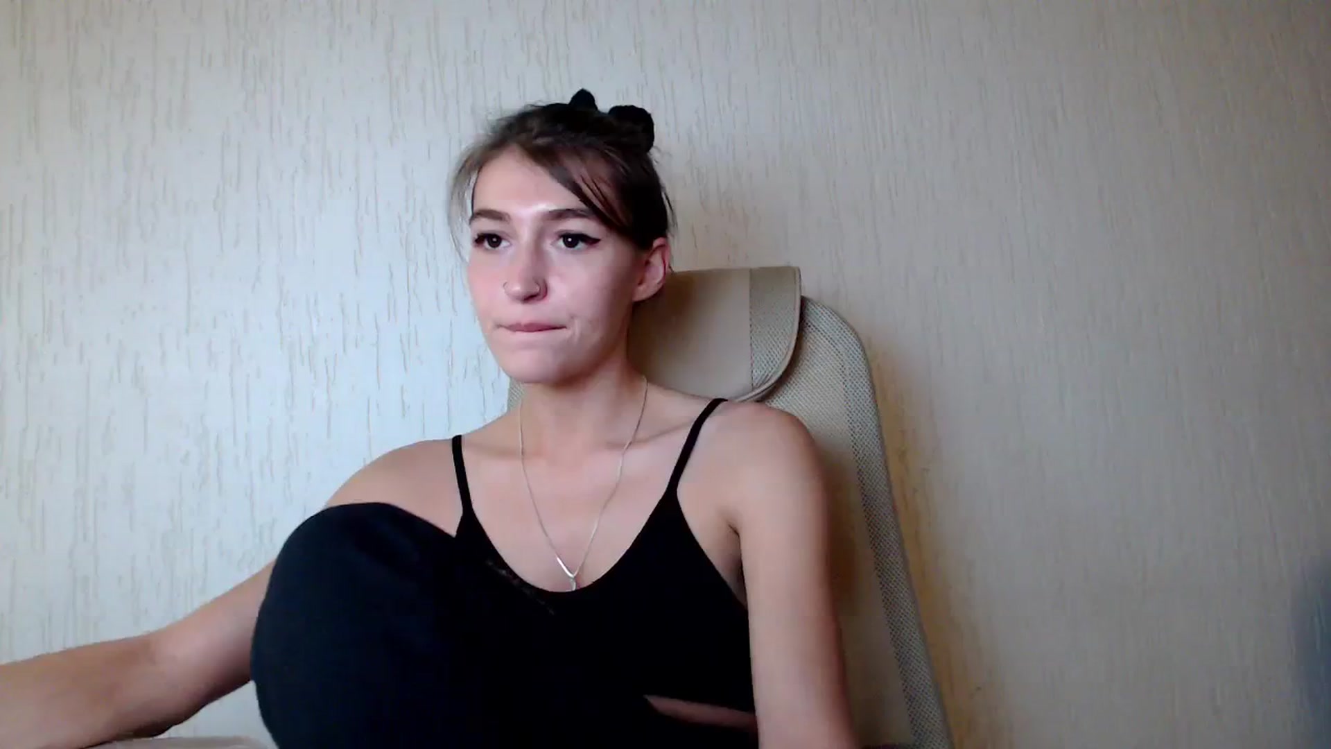 Gallery image thumbnail from lifethebest's myfreecams stream on, 10/03/2023, 07:55 image 8 of 20