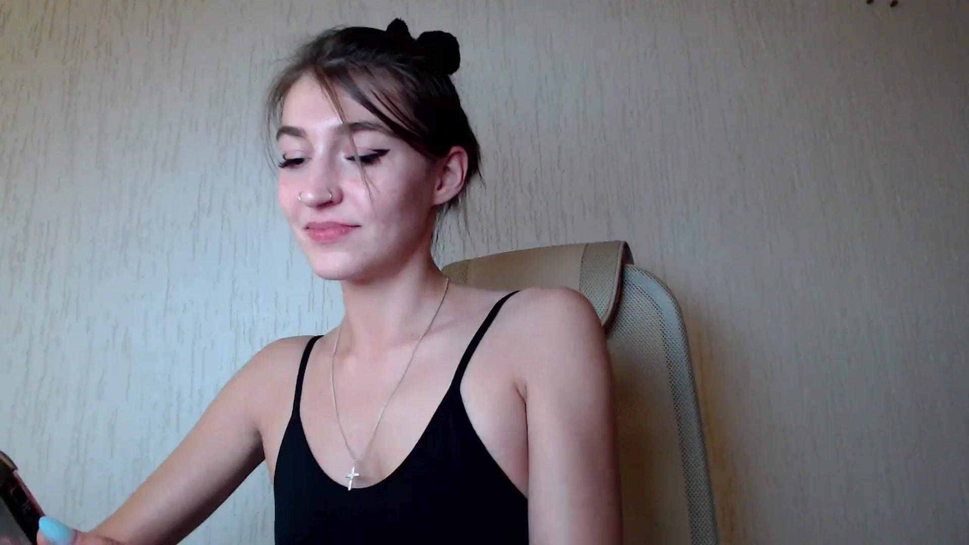 Gallery image thumbnail from lifethebest's myfreecams stream on, 10/03/2023, 07:55 image 6 of 20