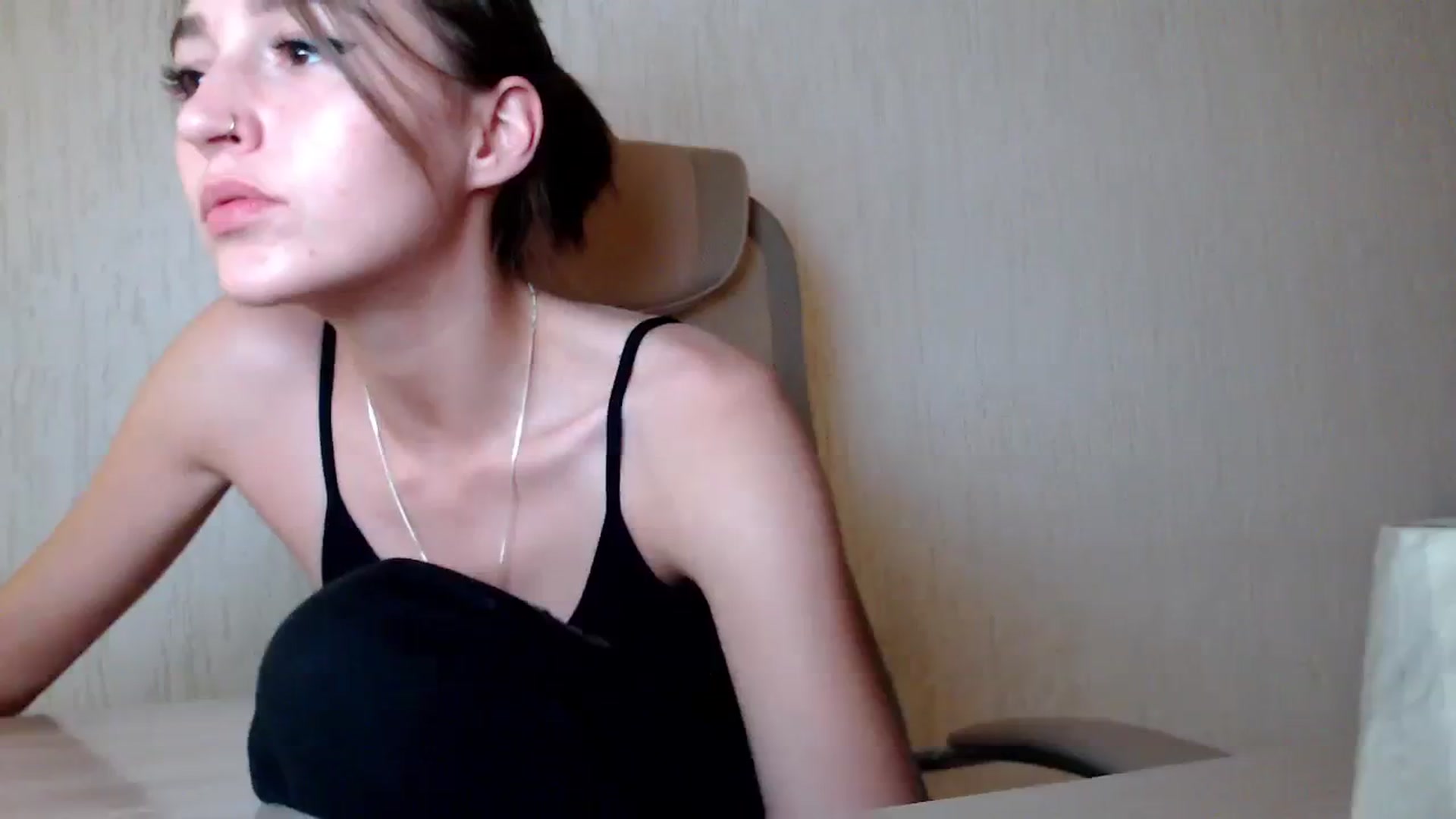 Gallery image thumbnail from lifethebest's myfreecams stream on, 10/03/2023, 07:55 image 12 of 20