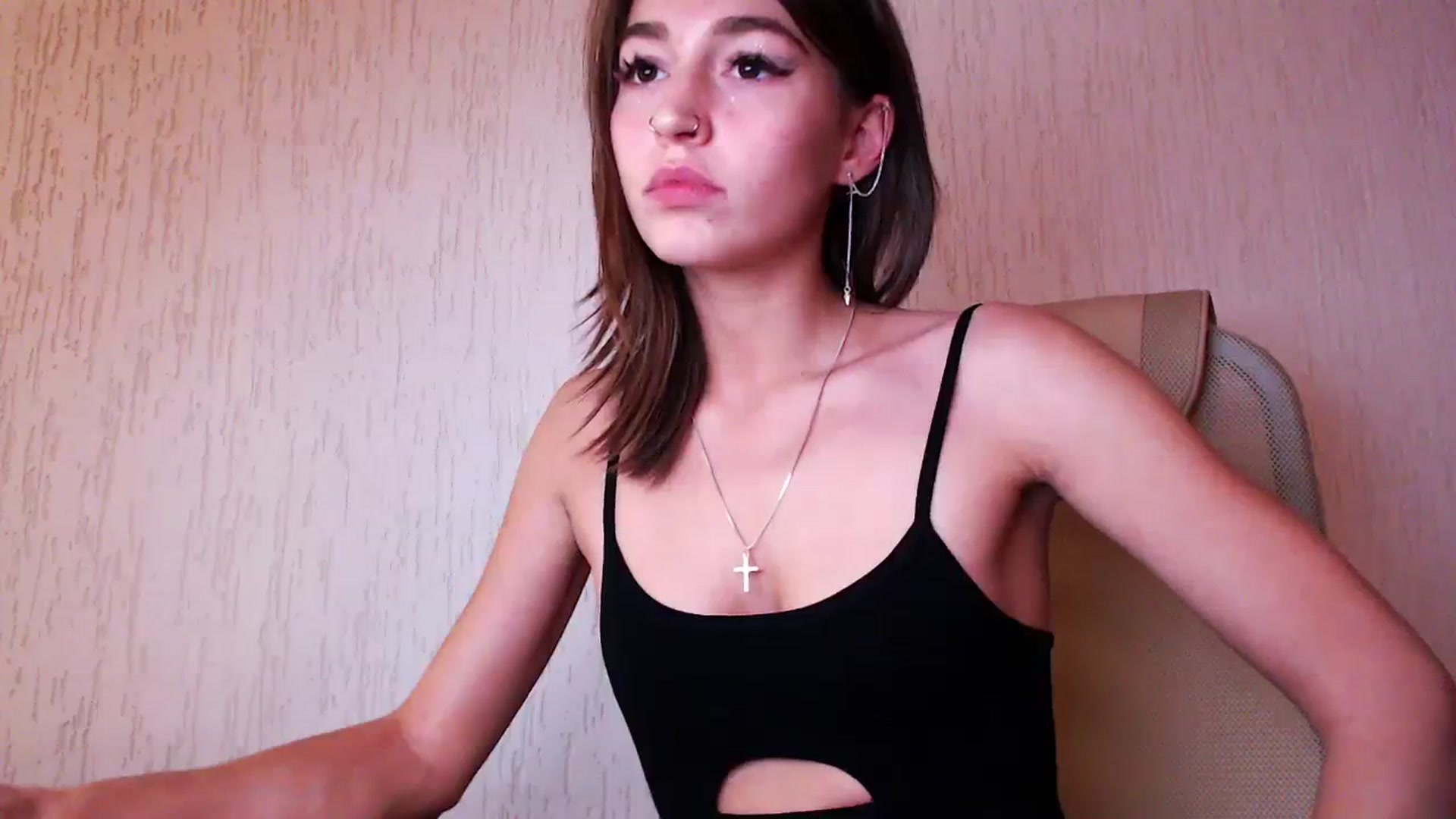 Gallery image thumbnail from lifethebest's myfreecams stream on, 10/04/2023, 08:14 image 9 of 20