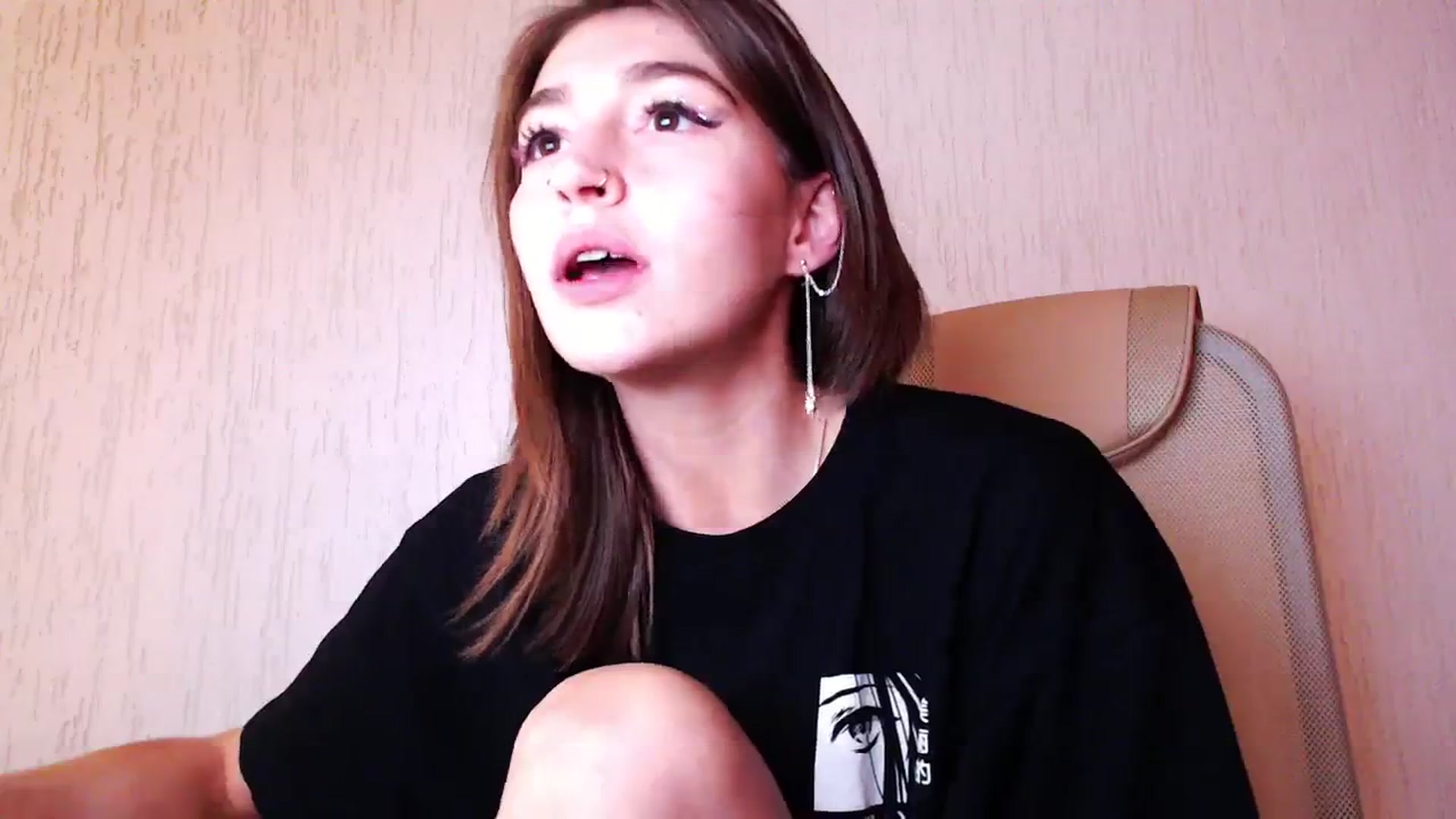 Gallery image thumbnail from lifethebest's myfreecams stream on, 10/04/2023, 08:14 image 2 of 20