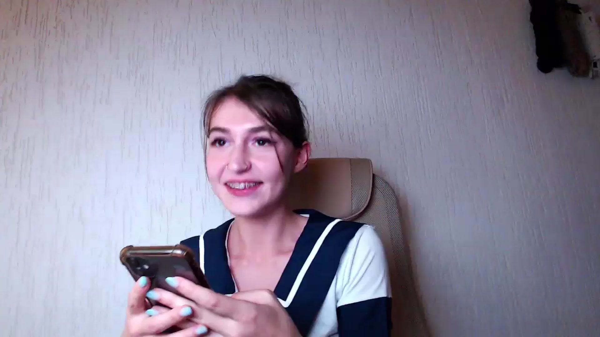 Gallery image thumbnail from lifethebest's myfreecams stream on, 10/11/2023, 08:52 image 17 of 20