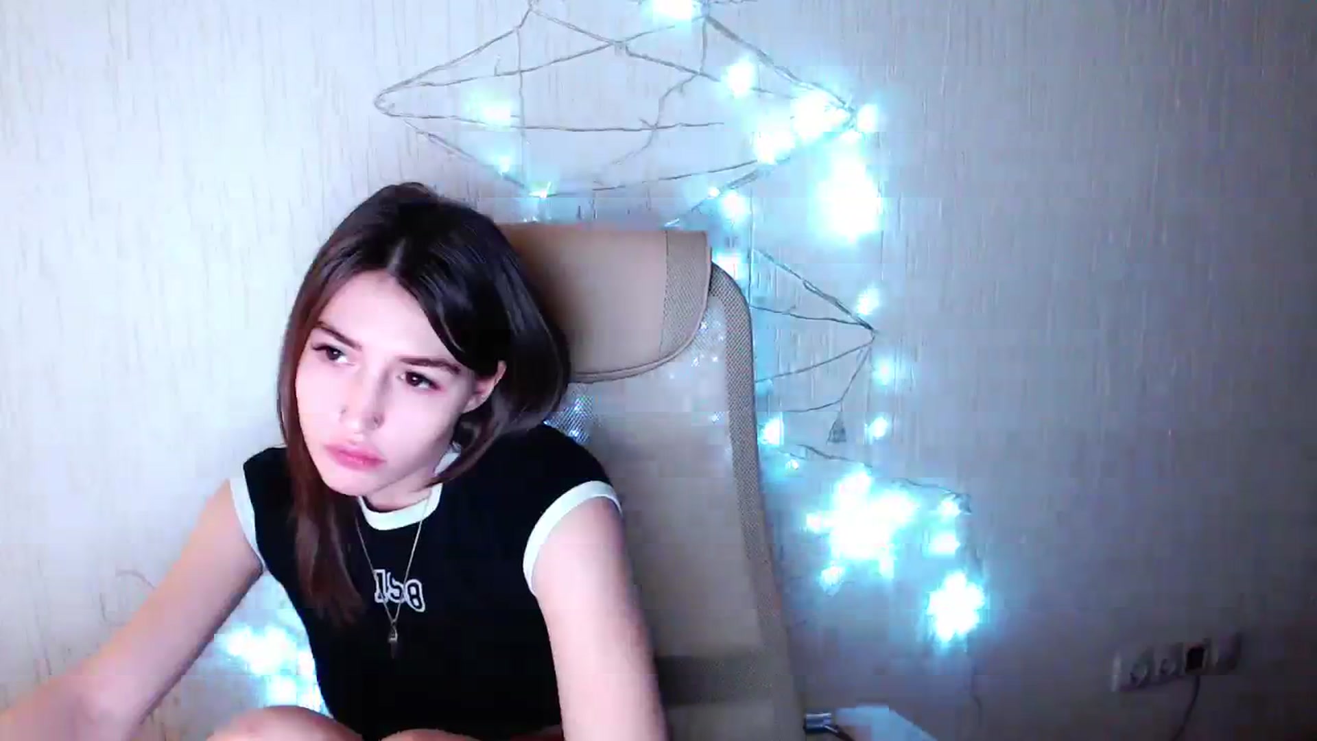 Gallery image thumbnail from lifethebest's myfreecams stream on, 01/14/2024, 08:08 image 15 of 20