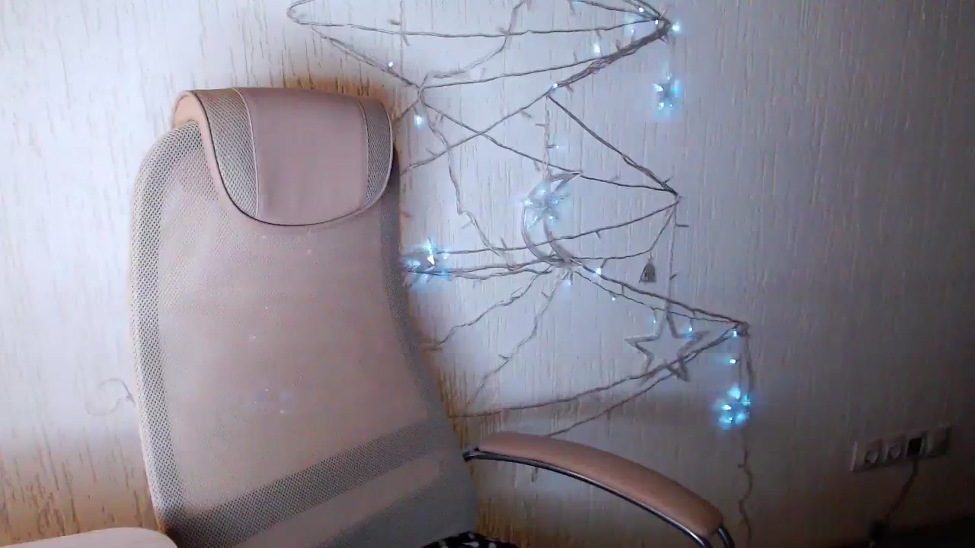 Gallery image thumbnail from lifethebest's myfreecams stream on, 01/14/2024, 09:24 image 5 of 20